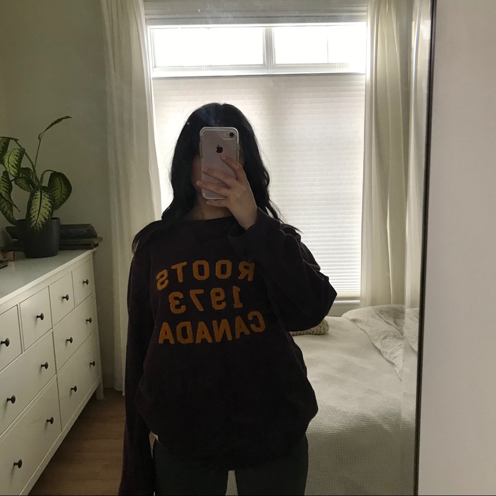Roots crewneck